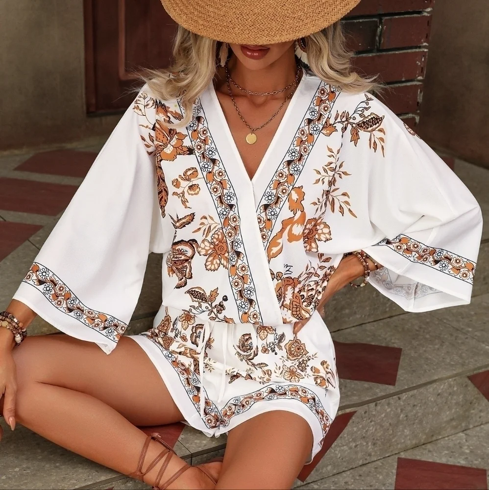 Floral Print Drop Shoulder Blouse & Shorts - Picture 5 of 6